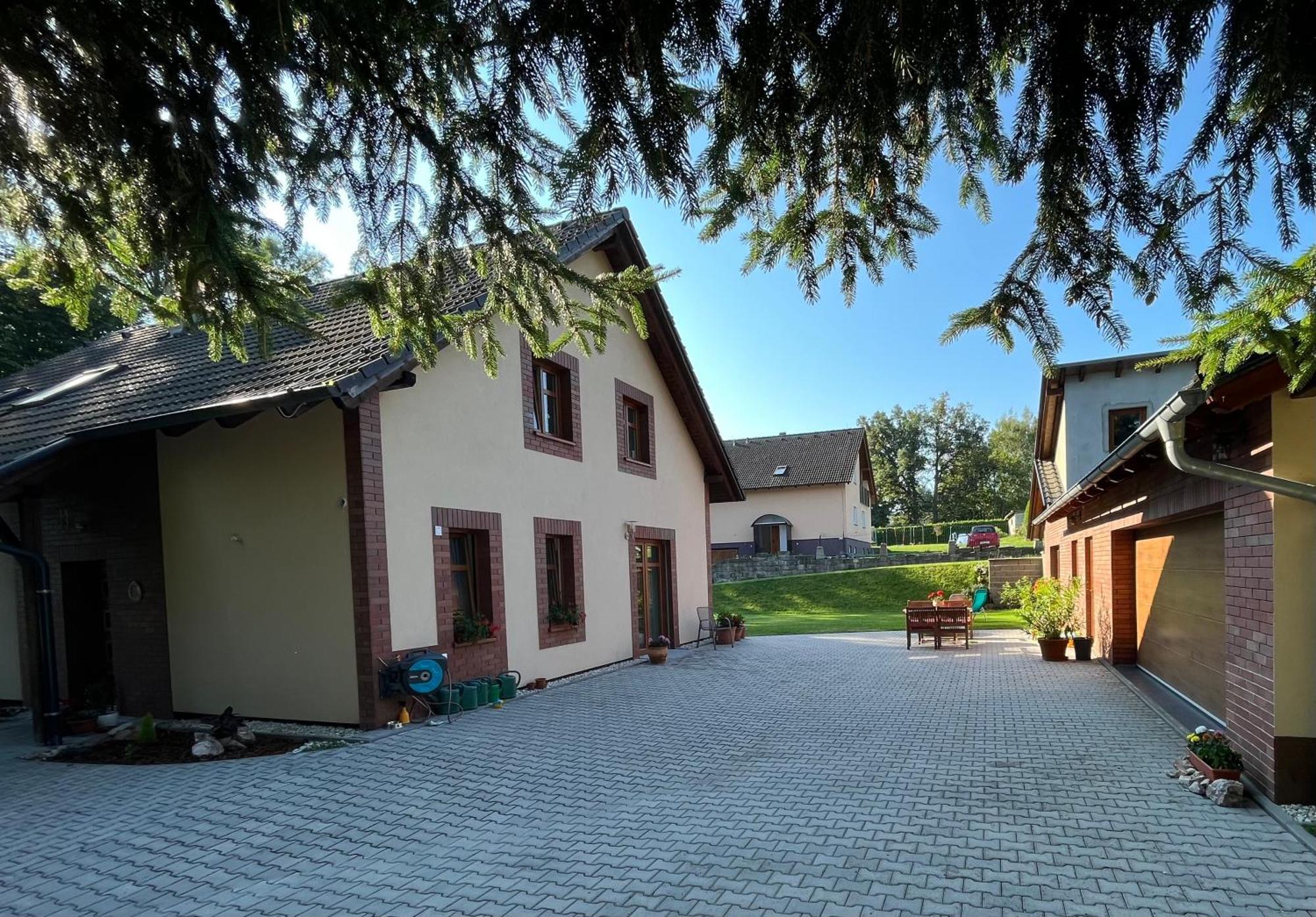 Apartman Pisarovka Lesna  Exterior foto